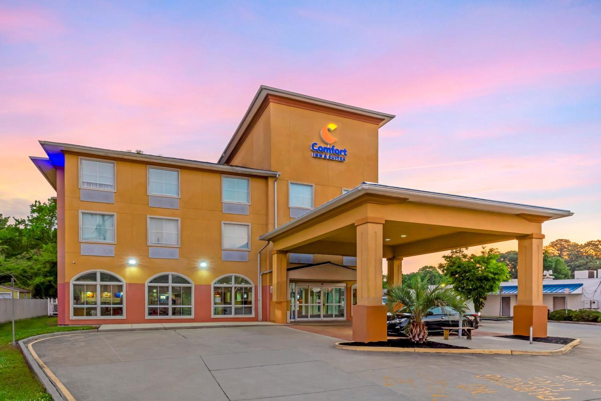 Comfort Inn & Suites Chesapeake - Portsmouth Exterior foto